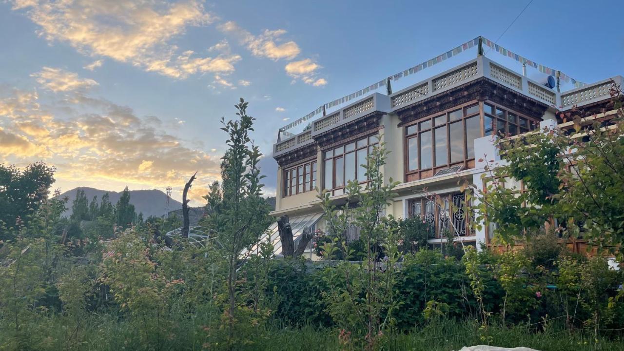 The Willow House Leh Ngoại thất bức ảnh
