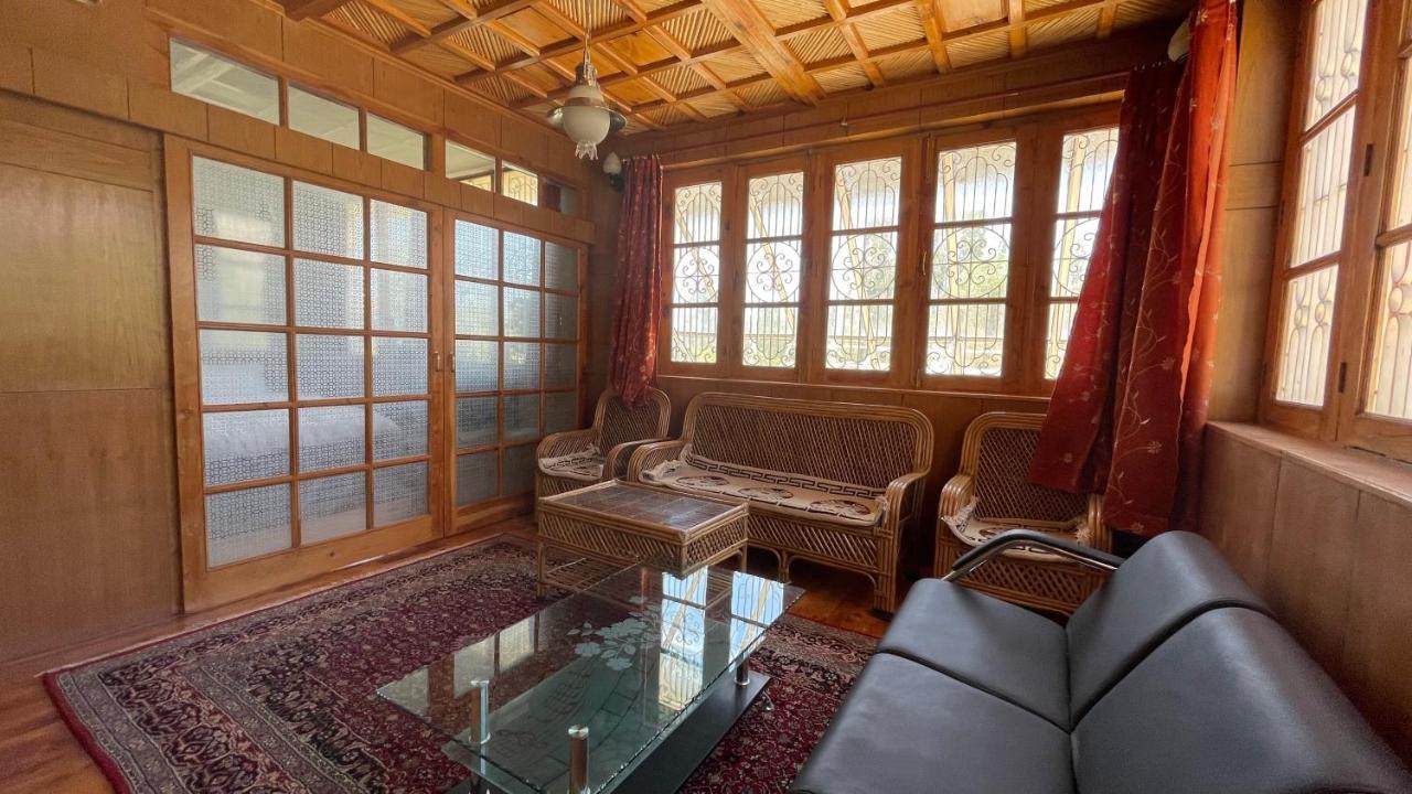 The Willow House Leh Ngoại thất bức ảnh